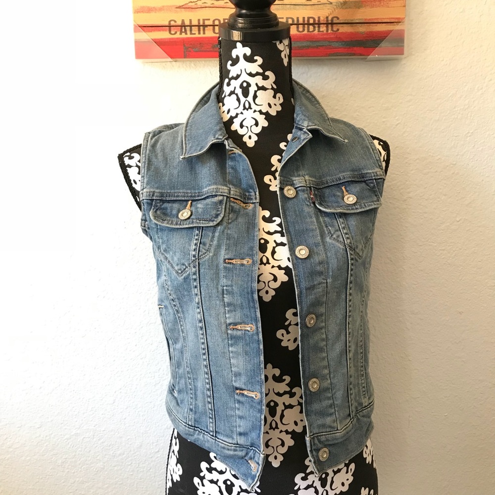 Levi's washout trucker vest Small